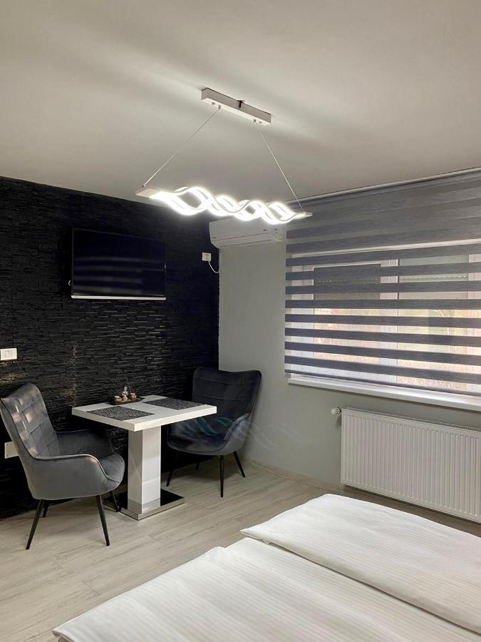 Apartament Catalin 1 Arad Bagian luar foto